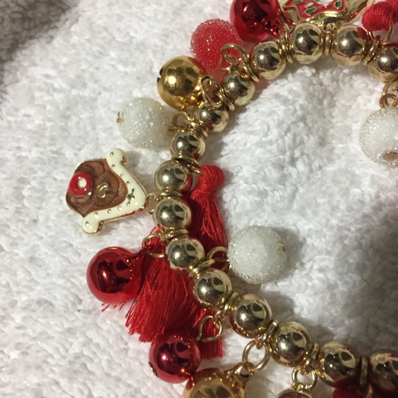 Charming Charlie Stretch Holiday Charm Bracelet - Picture 3 of 7